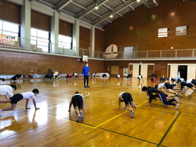 幸ヶ谷小学校出前授業「体幹トレーニング体験」